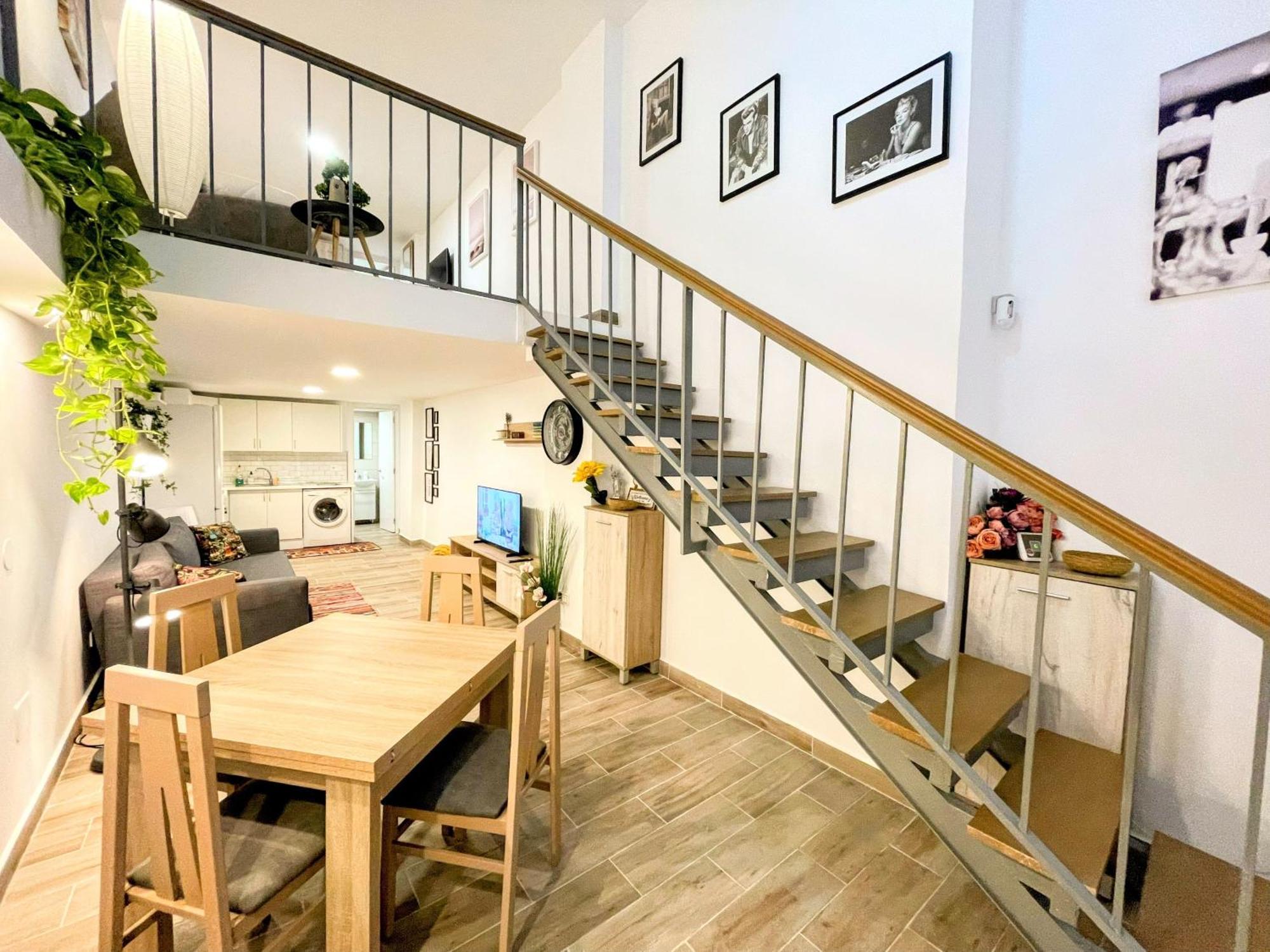 Nomad Urban Duplex Apartment Malaga